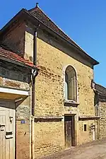 Façade de la chapelle de la Trinité.