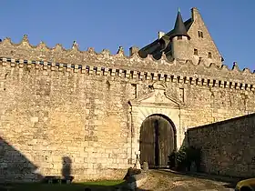 Château de Vouzan : l'entrée.