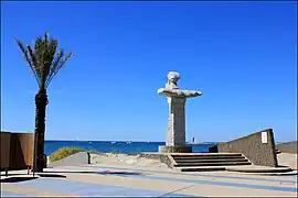 Vue sur l'accès d'une des plages de La Grande-Motte.