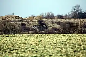 Vue sur le bloc entrée Est de l'abri.