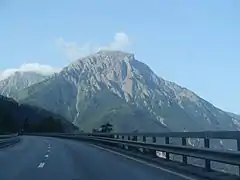 Montée du côté nord du col.