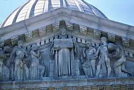 Fronton Nord par Piccirilli (en)