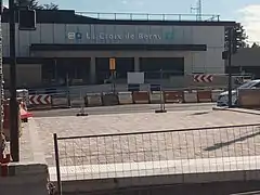 Accès avenue du général de Gaulle.