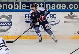 Yorick avec le maillot des Brûleurs de Loups en 2013