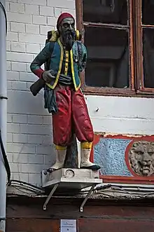 Le zouave de la rue Surlet.