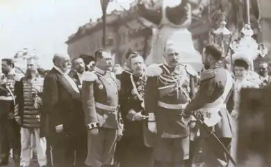 Inauguration du pont Troïtsky par Nicolas II et la tsarine, le 19 mai 1903, en présence de Jules Goüin.