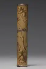 Étui à aiguilles. Bois peint, montures dorées. France, XVIIIe siècle